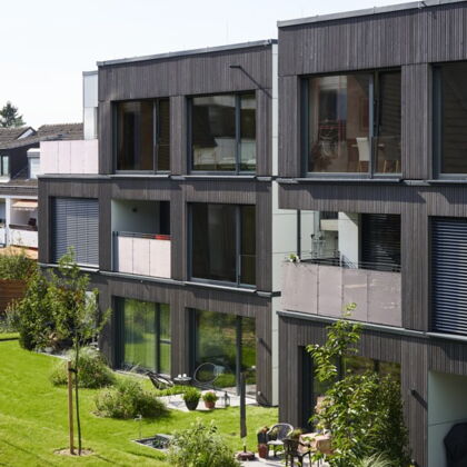 Mehrfamilienhaus