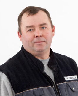 Wladimir Fröhlich, Bauhelfer